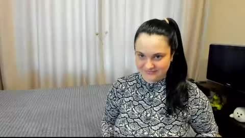 Julia online show from May 2026 02:57:02 PM