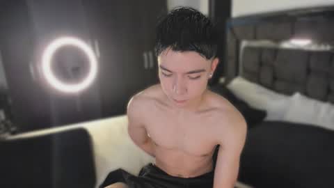 Snapshot of alanblack1 chatting on March 2026 01:07:02 PM alanblack1 online show from March 2026 01:07:02 PM