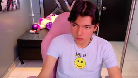 Snapshot of alandelrey57 chatting on September 2025 04:45:01 AM ALAN DEL REY online show from September 2025 04:45:01 AM