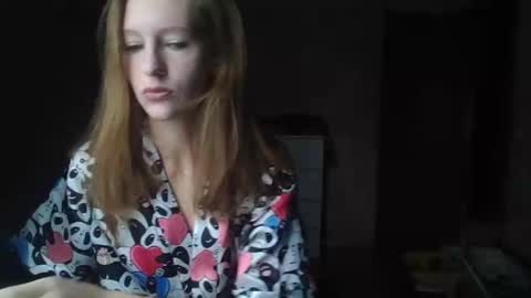 Elisa online show from March 2025 12:01:02 PM