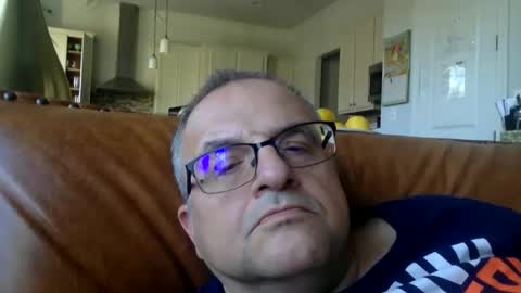 alankrieski1174 online show from October 2025 01:11:02 PM