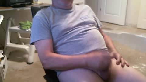 Snapshot of alanlee10allen chatting on September 2025 08:23:02 PM Alanlee10allen online show from September 2025 08:23:02 PM