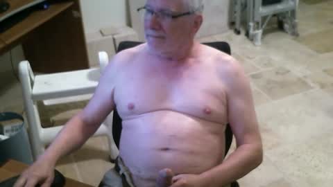 Snapshot of alanlee10allen chatting on May 2026 04:45:01 PM Alanlee10allen online show from May 2026 04:45:01 PM