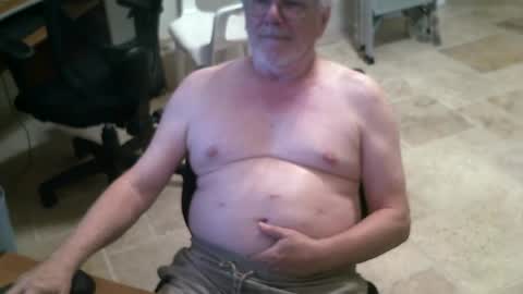 Snapshot of alanlee10allen chatting on June 2026 03:34:02 PM Alanlee10allen online show from June 2026 03:34:02 PM