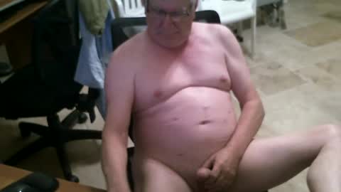 Snapshot of alanlee10allen chatting on July 2026 12:19:02 PM Alanlee10allen online show from July 2026 12:19:02 PM
