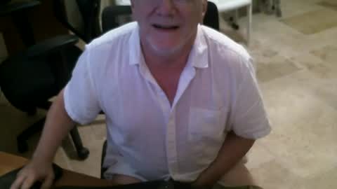 Snapshot of alanlee10allen chatting on July 2026 03:38:01 PM Alanlee10allen online show from July 2026 03:38:01 PM