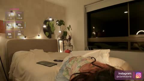 Snapshot of alanna_clark chatting on October 2025 11:57:02 PM Alanna online show from October 2025 11:57:02 PM