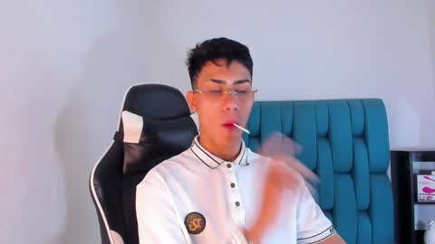 alannaughty_ online show from February 2025 04:15:02 AM