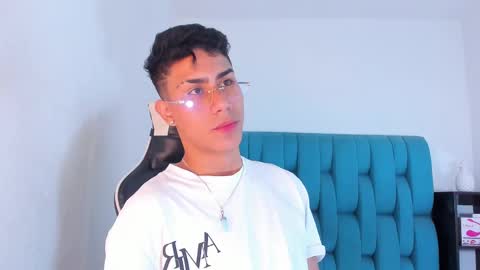 alannaughty_ online show from February 2025 09:04:01 PM