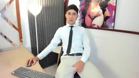 Snapshot of alantaylorr_ chatting on April 2026 02:08:01 PM alantaylorr_ online show from April 2026 02:08:01 PM
