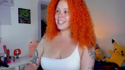Snapshot of alaska_colors chatting on April 2026 03:42:02 PM Caro online show from April 2026 03:42:02 PM