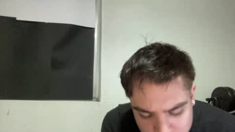 Snapshot of alber753713 chatting on June 2026 01:58:01 AM alber753713 online show from June 2026 01:58:01 AM