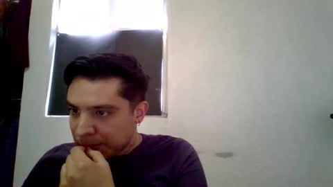 Snapshot of albertoarenas16 chatting on May 2026 08:58:01 PM albertoarenas16 online show from May 2026 08:58:01 PM
