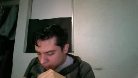 Snapshot of albertoarenas16 chatting on May 2026 05:35:01 AM albertoarenas16 online show from May 2026 05:35:01 AM