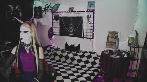 Mistic witch online show from January 2025 05:45:02 AM