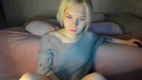 Snapshot of alchemyofsouls chatting on December 2025 12:04:01 AM alchemyofsouls online show from December 2025 12:04:01 AM