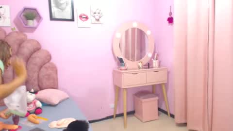 Snapshot of aldana_stone chatting on January 2025 02:10:01 AM aldana_stone online show from January 2025 02:10:01 AM