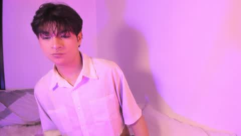 Snapshot of ale_aurarashii chatting on June 2026 05:54:02 AM Ale aurarashii online show from June 2026 05:54:02 AM