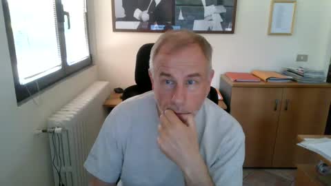 Snapshot of aleandela chatting on June 2026 01:56:01 PM aleandela online show from June 2026 01:56:01 PM