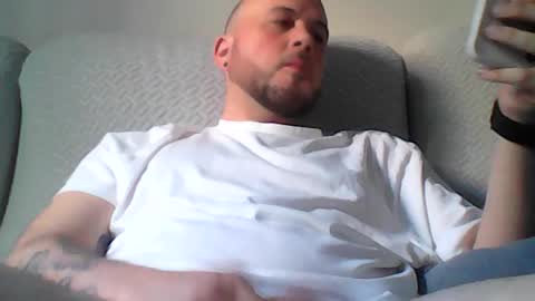 Snapshot of aleeexxxx4u chatting on June 2026 08:39:01 AM aleeexxxx4u online show from June 2026 08:39:01 AM