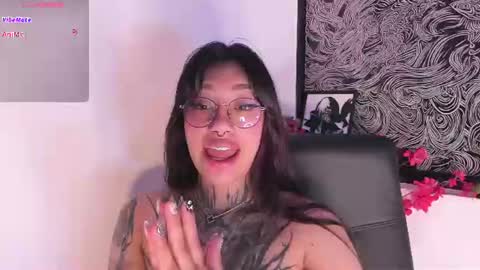 Snapshot of aleja_5 chatting on June 2026 09:14:01 AM Ale online show from June 2026 09:14:01 AM