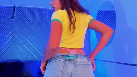 aleja_bloom online show from February 2025 05:48:02 PM