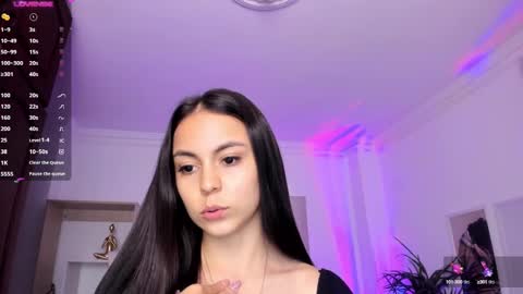 Alejandra online show from February 2025 05:26:02 PM
