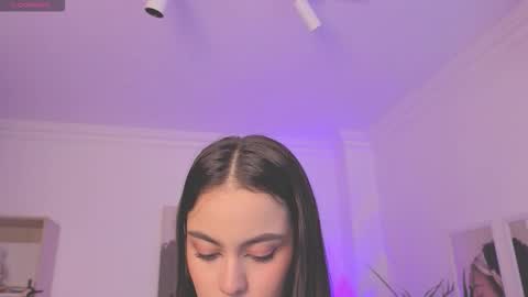 Alejandra online show from November 2025 11:53:02 AM