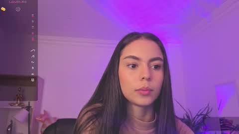 Snapshot of alejaa___ chatting on June 2026 11:11:02 AM Alejandra online show from June 2026 11:11:02 AM