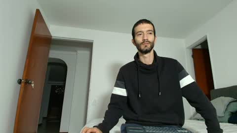 Snapshot of alejandro_bigcock chatting on July 2026 04:19:01 AM Alejandro Hernndez online show from July 2026 04:19:01 AM