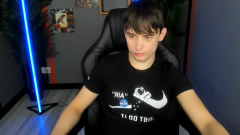 Snapshot of alejandro_ellias chatting on January 2026 08:29:01 PM Alejandro online show from January 2026 08:29:01 PM