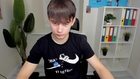 Snapshot of alejandro_ellias chatting on February 2026 06:51:01 AM Alejandro online show from February 2026 06:51:01 AM