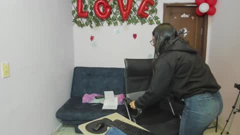 zoe and Kataleya online show from March 2025 12:45:01 PM