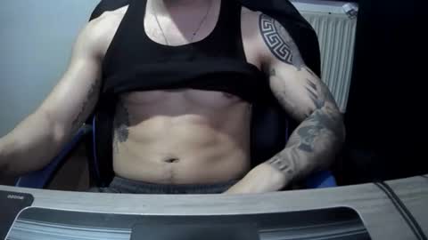 alejoduarte16 online show from April 2026 04:09:02 PM