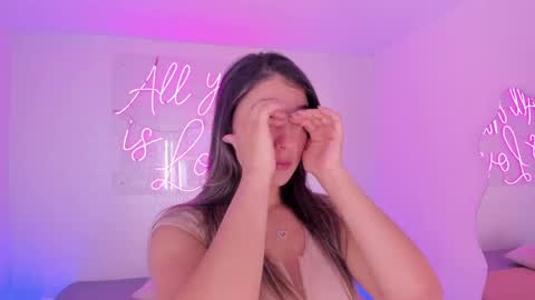 Aleksandra  online show from April 2026 12:38:02 PM