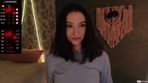 Alena online show from January 2025 05:39:01 PM