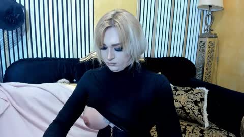 alenarios online show from November 2025 08:15:02 AM