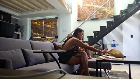 alenart online show from December 2024 07:32:02 PM