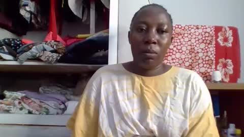 Noreen Kennth and Emilly online show from October 2025 08:11:02 AM