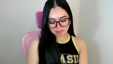 Snapshot of alesha_vibe_me chatting on May 2026 12:37:02 PM alesha_vibe_me online show from May 2026 12:37:02 PM