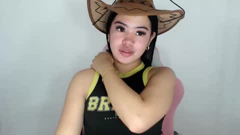 Snapshot of alesha_vibe_me chatting on June 2026 02:50:01 PM alesha_vibe_me online show from June 2026 02:50:01 PM