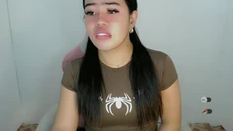 Snapshot of alesha_vibe_me chatting on July 2026 03:56:01 PM alesha_vibe_me online show from July 2026 03:56:01 PM