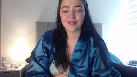 Snapshot of aleska__bell chatting on January 2025 02:49:02 PM Aleska online show from January 2025 02:49:02 PM