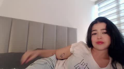 Aleska online show from December 2025 09:00:01 PM