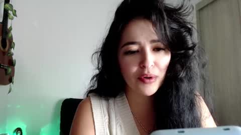 Aleska online show from January 2026 04:42:02 PM