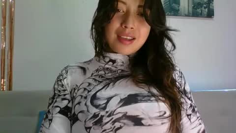 QUEEN OFF MILk  IM BACK  15 NOV online show from December 2025 05:07:02 PM