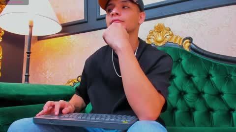 Alessandro King online show from January 2025 12:15:01 PM