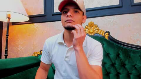 Alessandro King online show from January 2025 12:00:01 PM