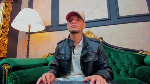 Alessandro King online show from February 2025 12:08:02 PM