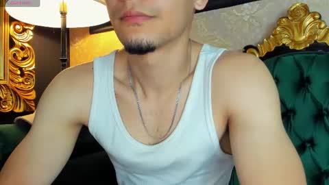 Snapshot of aless_king chatting on June 2026 12:19:01 AM Alessandro King online show from June 2026 12:19:01 AM